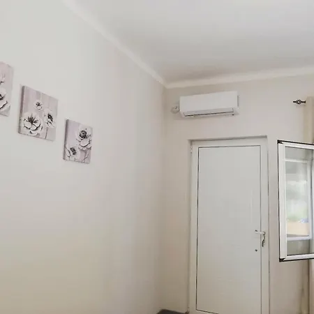 بيت ضيافة Family أثينا